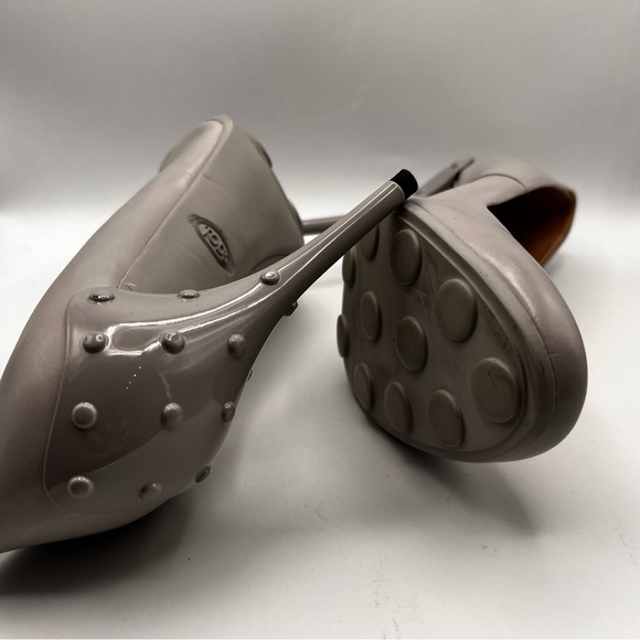 TODS LIGHT GREY LEATHER HEELS - Picture 9 of 15